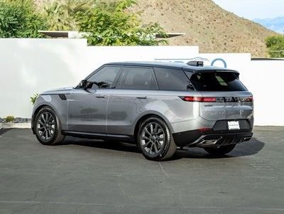 2025 Land Rover Range Rover Sport SE
