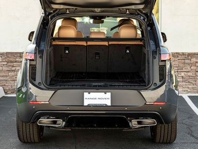 2026 Land Rover Range Rover Sport SE