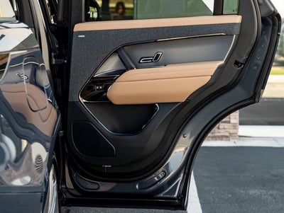 2026 Land Rover Range Rover Sport SE