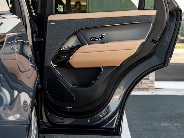 2026 Land Rover Range Rover Sport SE
