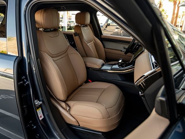 2026 Land Rover Range Rover Sport SE