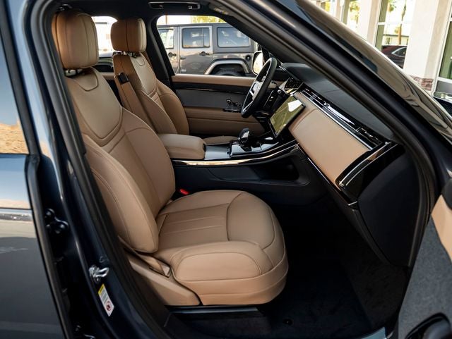 2026 Land Rover Range Rover Sport SE