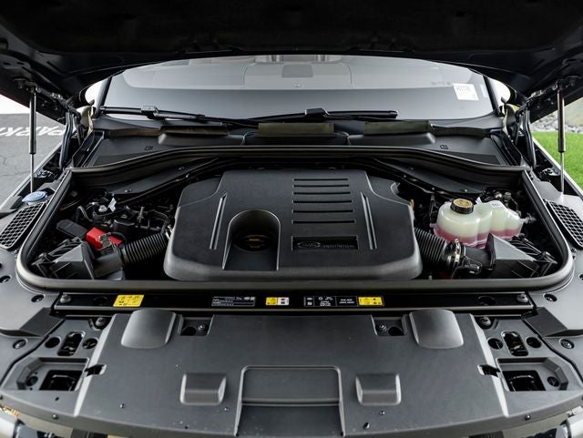 2026 Land Rover Range Rover Sport SE
