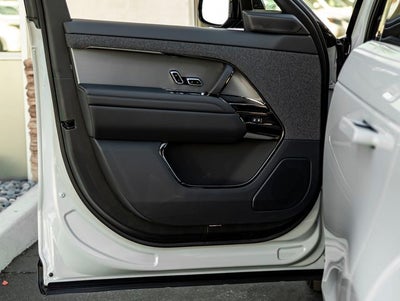 2026 Land Rover Range Rover Sport SE