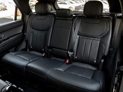 2026 Land Rover Range Rover Sport SE