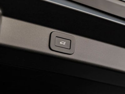 2026 Land Rover Range Rover Sport SE