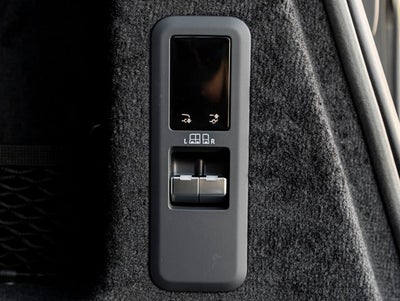 2026 Land Rover Range Rover Sport SE