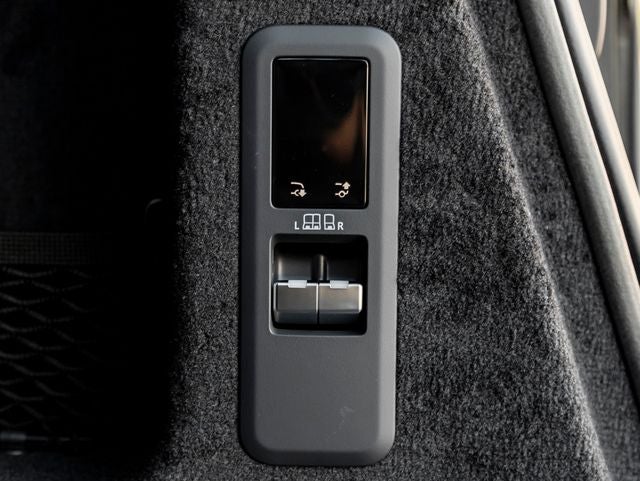 2026 Land Rover Range Rover Sport SE