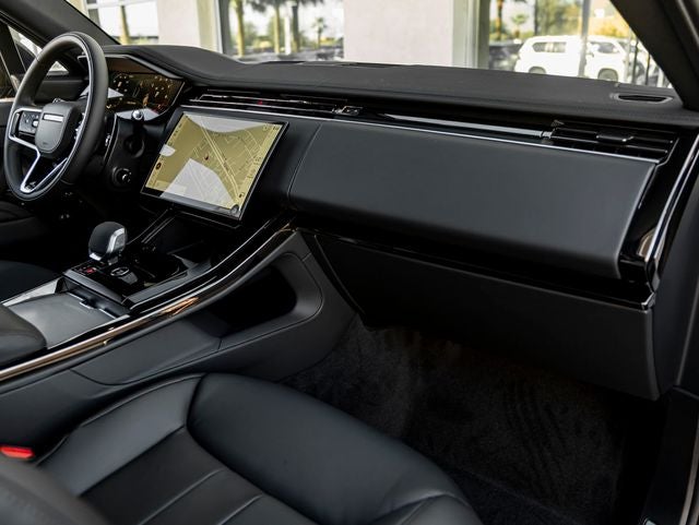 2026 Land Rover Range Rover Sport SE