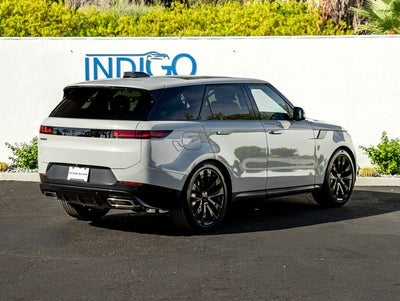 2026 Land Rover Range Rover Sport SE