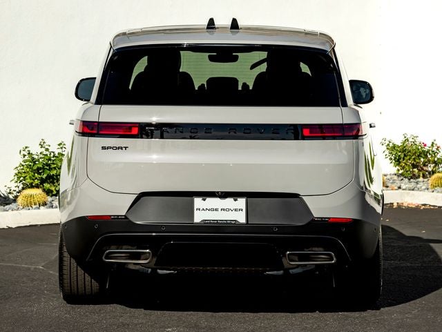 2026 Land Rover Range Rover Sport SE