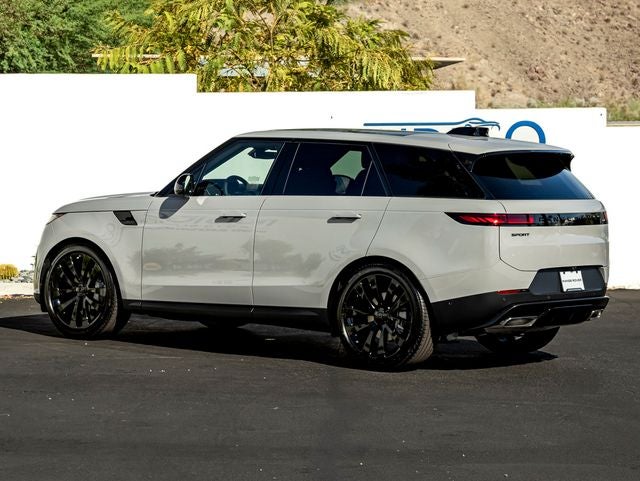 2026 Land Rover Range Rover Sport SE