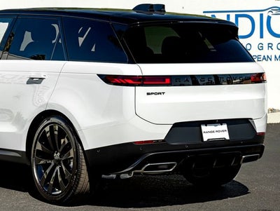 2026 Land Rover Range Rover Sport SE