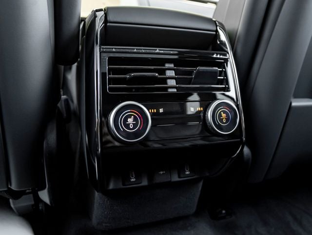 2026 Land Rover Range Rover Sport SE