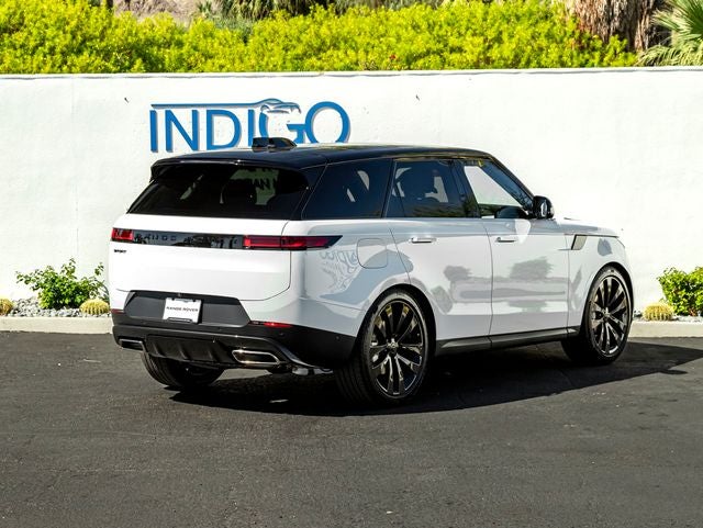 2026 Land Rover Range Rover Sport SE
