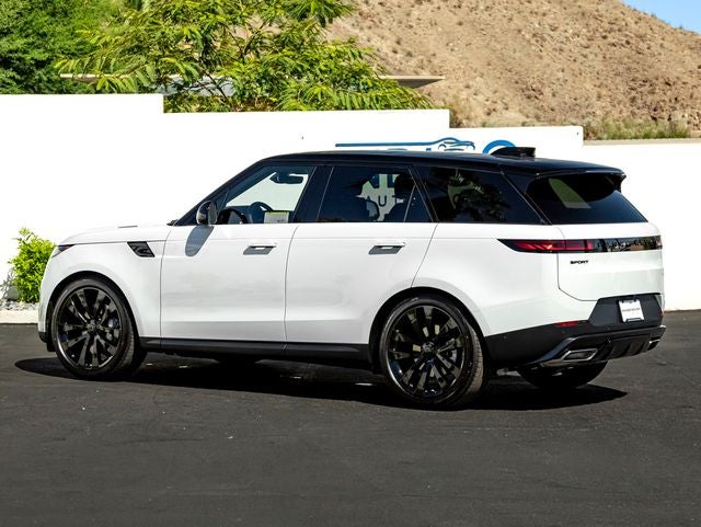 2026 Land Rover Range Rover Sport SE