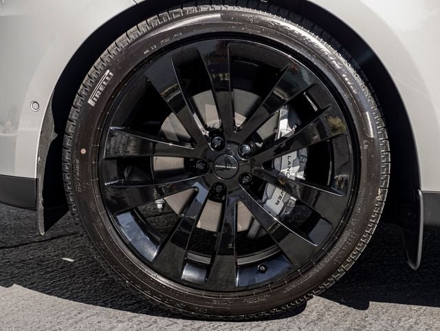 2026 Land Rover Range Rover Sport SE