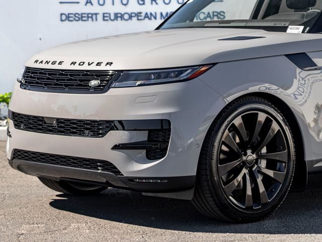 2026 Land Rover Range Rover Sport SE