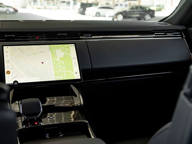 2026 Land Rover Range Rover Sport SE