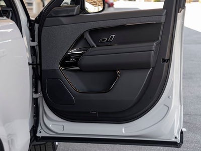 2026 Land Rover Range Rover Sport SE