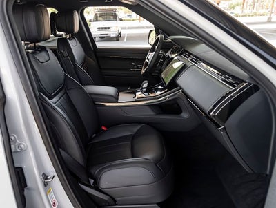 2026 Land Rover Range Rover Sport SE