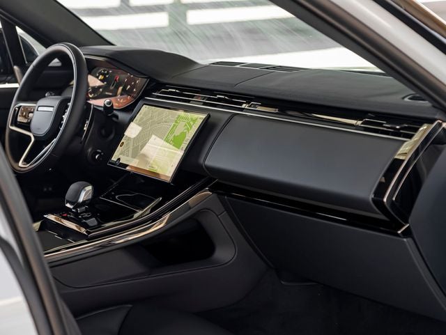 2026 Land Rover Range Rover Sport SE