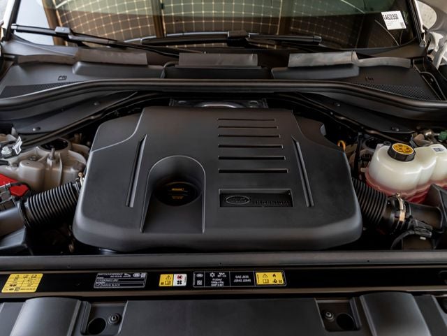 2026 Land Rover Range Rover Sport SE