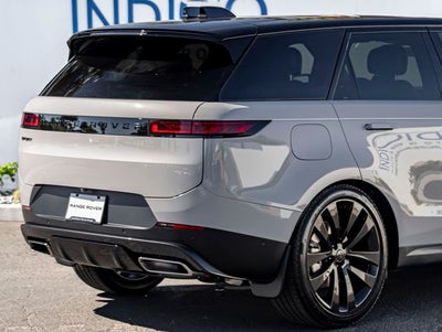 2026 Land Rover Range Rover Sport SE