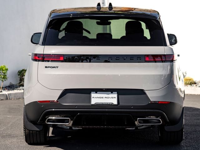 2026 Land Rover Range Rover Sport SE