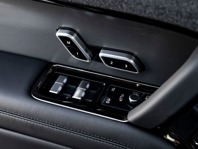 2027 Land Rover Range Rover Sport SE