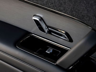 2027 Land Rover Range Rover Sport SE