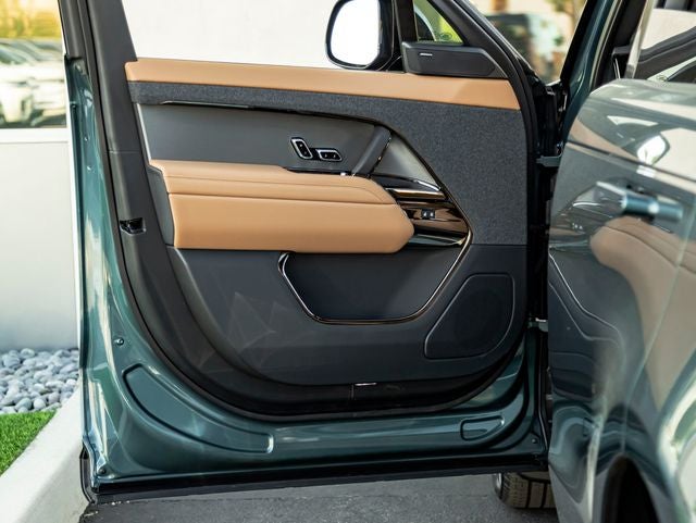 2026 Land Rover Range Rover Sport SE