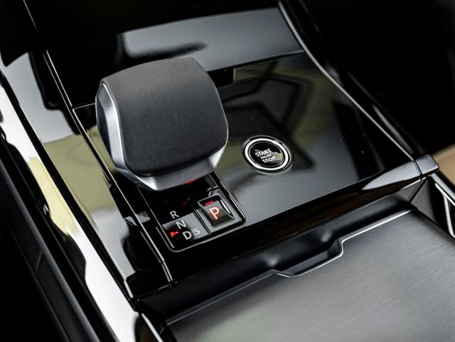 2026 Land Rover Range Rover Sport SE