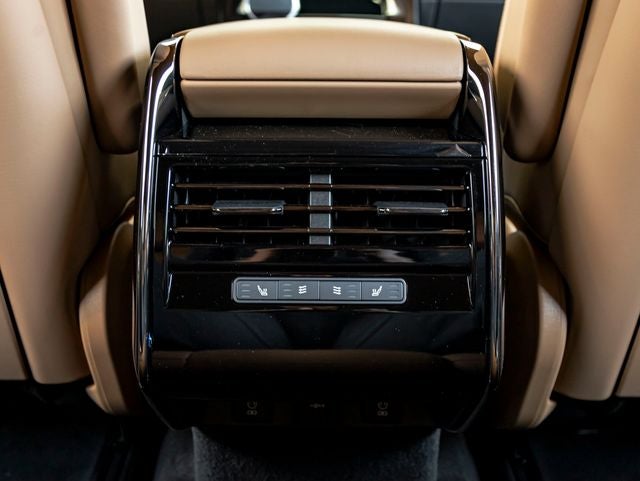 2026 Land Rover Range Rover Sport SE