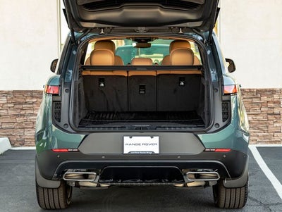 2026 Land Rover Range Rover Sport SE