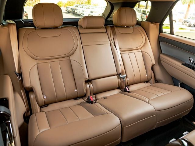 2026 Land Rover Range Rover Sport SE