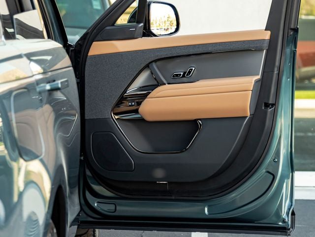 2026 Land Rover Range Rover Sport SE
