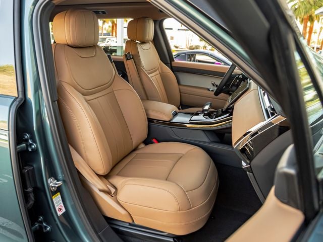 2026 Land Rover Range Rover Sport SE