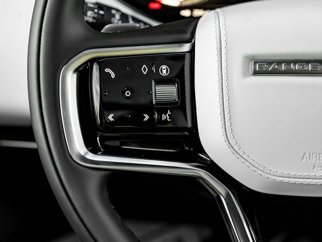 2026 Land Rover Range Rover Sport SE