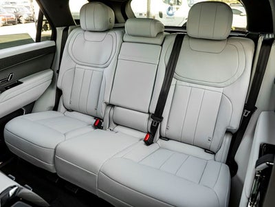 2026 Land Rover Range Rover Sport SE