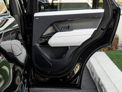 2026 Land Rover Range Rover Sport SE