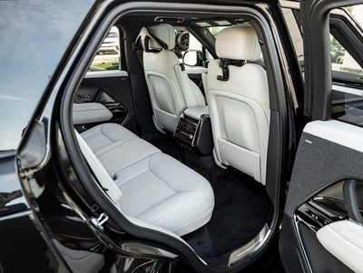 2026 Land Rover Range Rover Sport SE