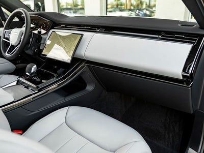 2026 Land Rover Range Rover Sport SE