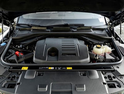 2026 Land Rover Range Rover Sport SE