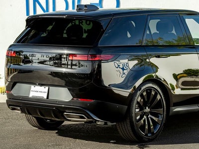 2026 Land Rover Range Rover Sport SE