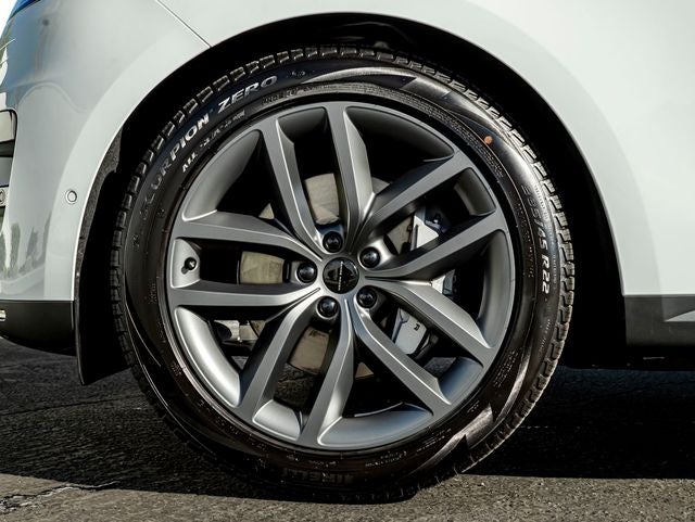 2027 Land Rover Range Rover Sport SE