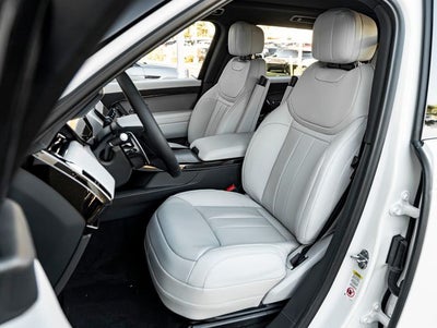 2027 Land Rover Range Rover Sport SE