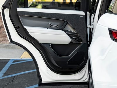 2027 Land Rover Range Rover Sport SE