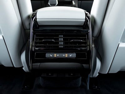 2027 Land Rover Range Rover Sport SE