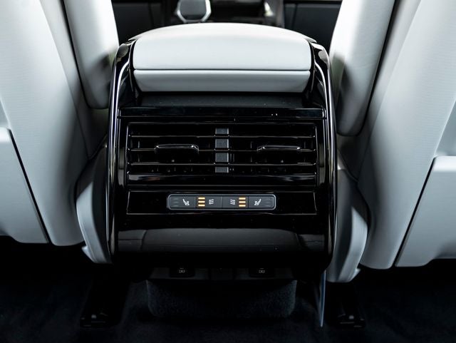 2027 Land Rover Range Rover Sport SE